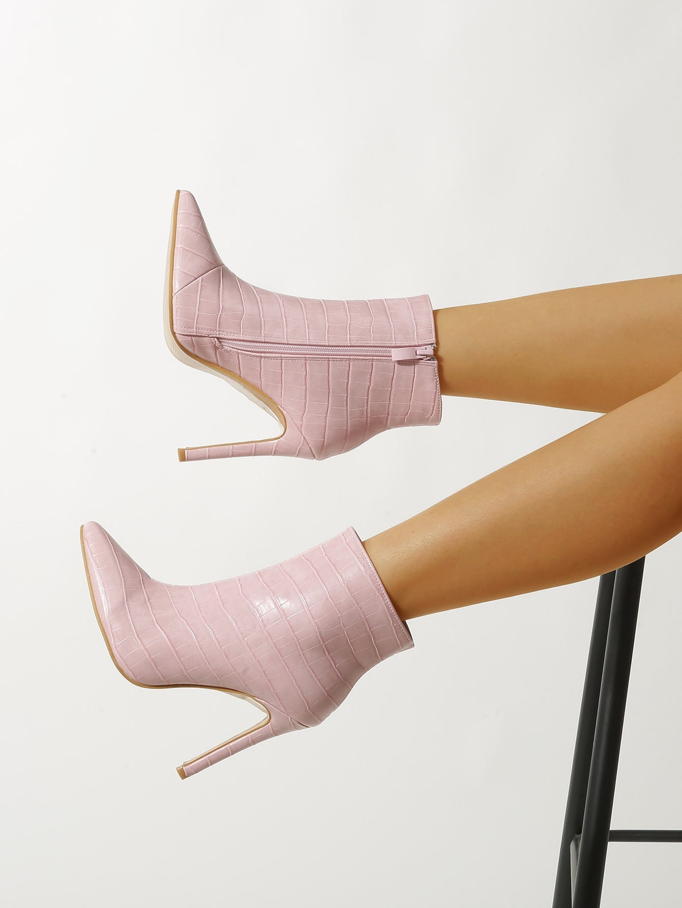 HOOR Pointed Ankle Boots