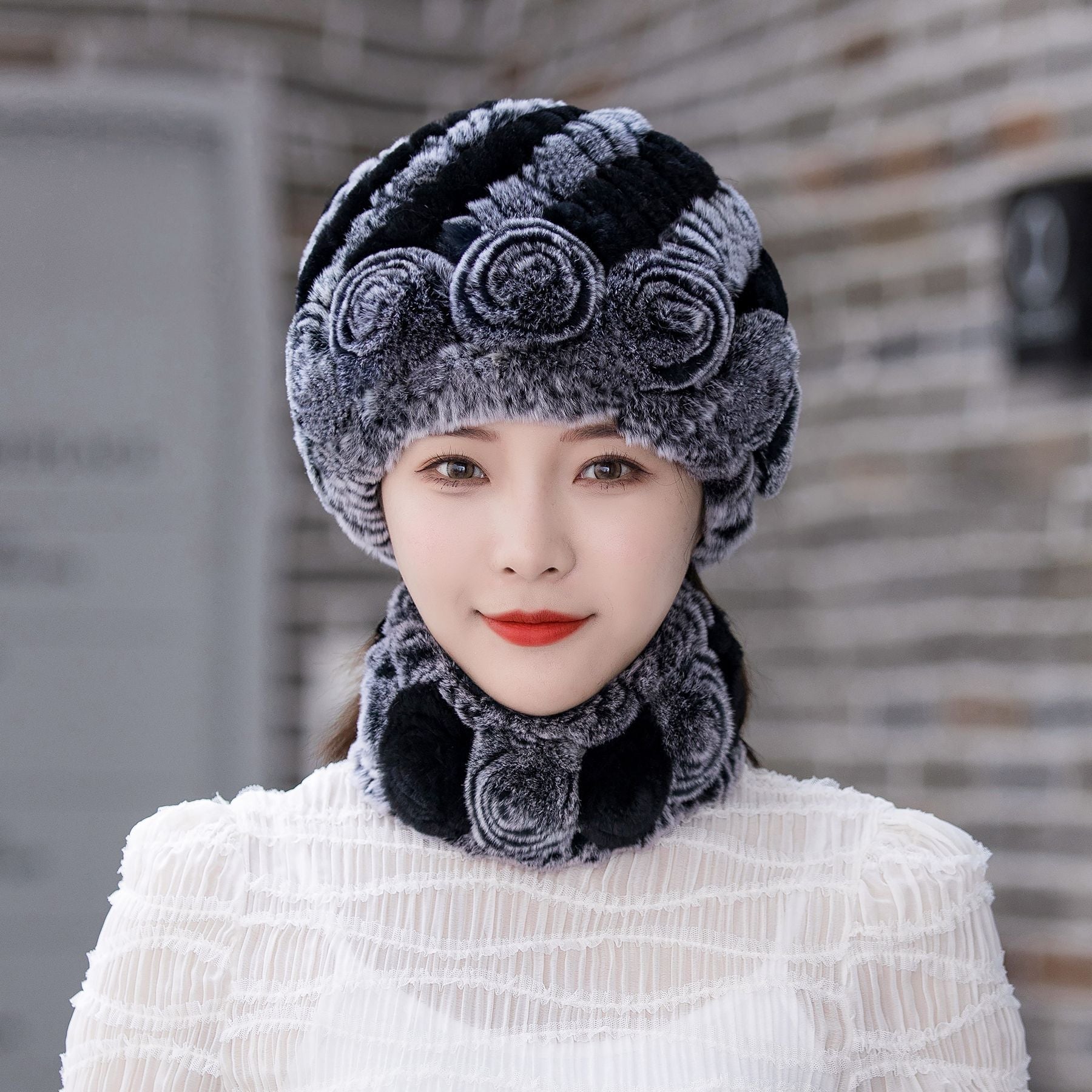 HOOR Winter Warm Fur Hat Scarf Black Cream Black Hat And Scarf Free Size