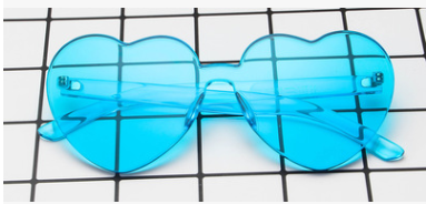 HOOR Candy Heart Sunglasses Light blue