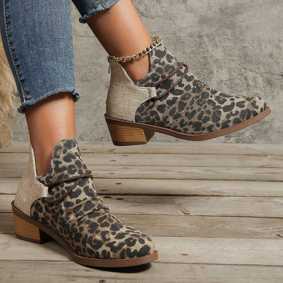 HOOR Retro Ankle Boots