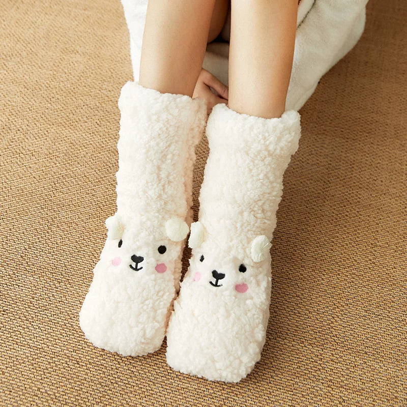 HOOR Fuzzy Winter Warm Socks White