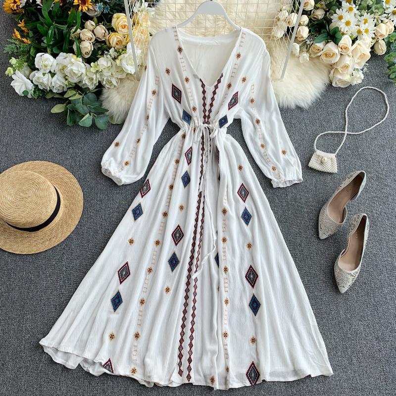 HOOR Embroidery Dress White One size