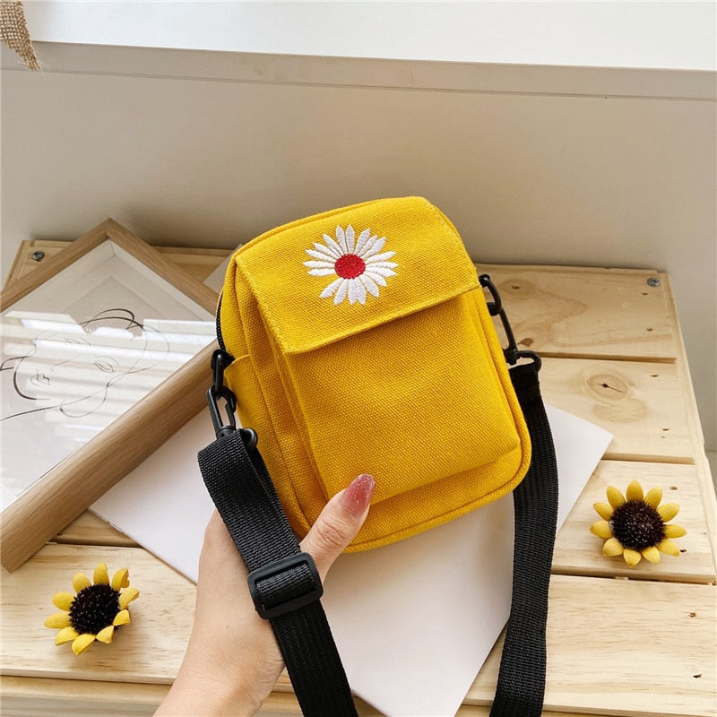 HOOR Daisy Sling Handbag Yellow 18 x 14cm